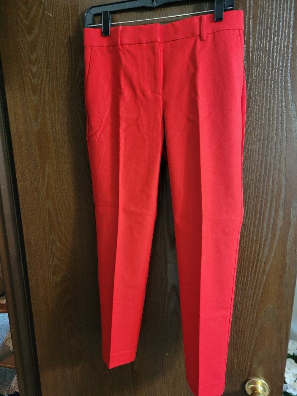 Red Capri pants